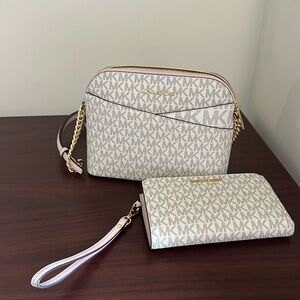 Never used purse with wallet included